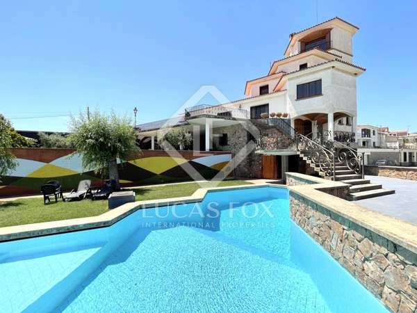 Casa / villa di 1,138m² in vendita a Tarragona, Tarragona