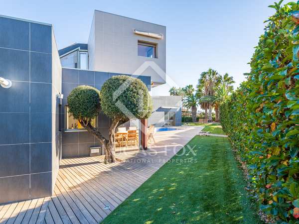 Дом / вилла 311m² на продажу в Cambrils, Таррагона