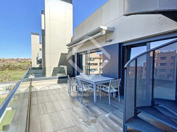 180m² penthouse with 100m² terrace for sale in La Moraleja