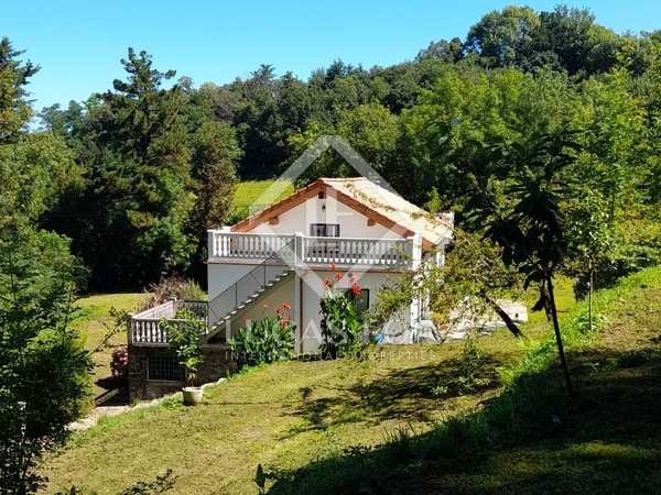 Casa rural de 200m² con 1,500m² de jardín en venta en San Sebastián