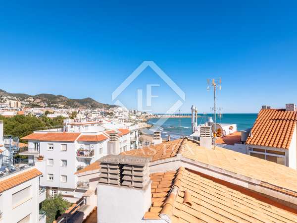 204m² house / villa for sale in Sitges Town, Barcelona