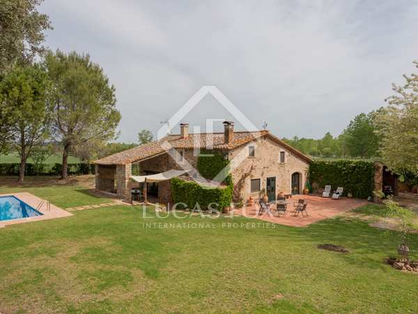 740m² country house for sale in El Gironés, Girona