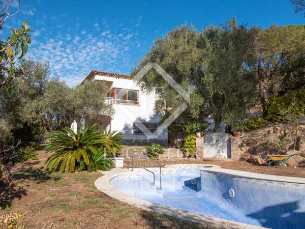 316m² house / villa for sale in Santa Cristina, Costa Brava