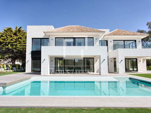 Huis / Villa van 804m² te koop met 390m² terras in San Pedro de Alcántara / Guadalmina