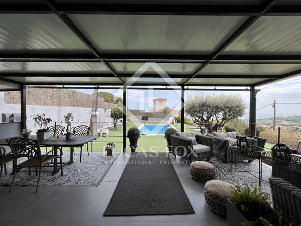 Casa / villa de 385m² con 824m² de jardín en venta en Mataro