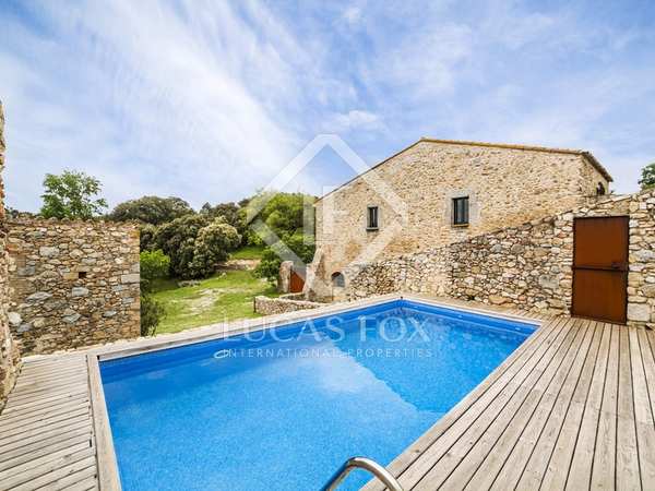Renovated country house to buy in the Emporda, near Figueres