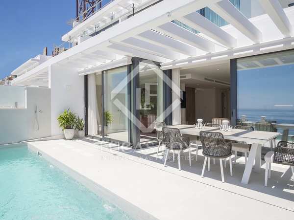 Villa van 406m² te koop met 17m² Tuin in Axarquia, Malaga