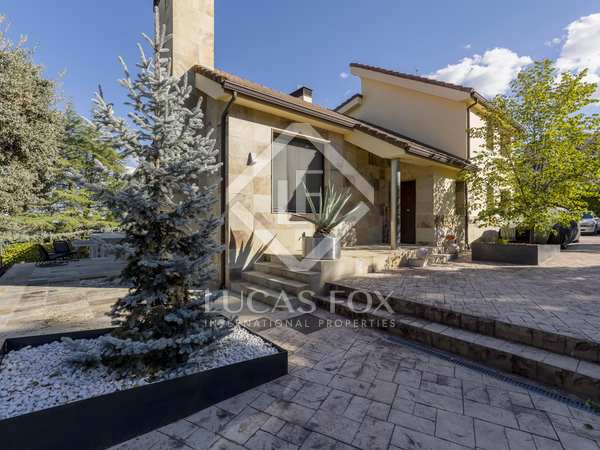 Casa / villa de 330m² en venta en Torrelodones, Madrid