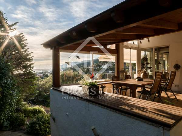 328 m² villa for sale in Castelldefels, Barcelona