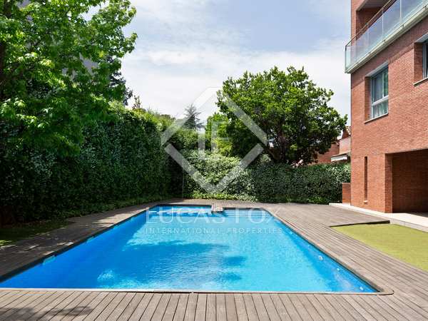 304m² penthouse with 21m² terrace for sale in Sant Cugat