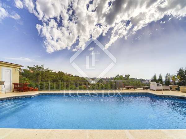 230m² house / villa for sale in Calafell, Costa Dorada