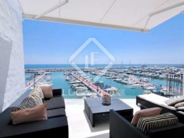 110m² apartment with 25m² terrace for rent in Puerto Banús