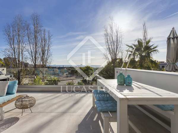 250m² House / Villa with 12m² terrace for sale in Sitges Town
