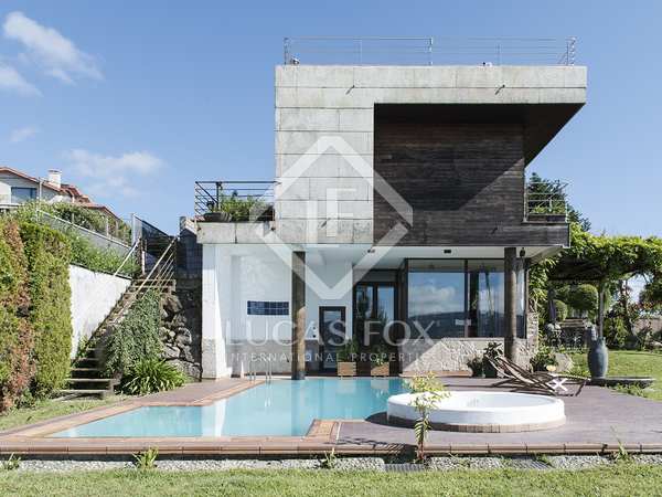 Casa de 752 m² en venta en Pontevedra, Galicia