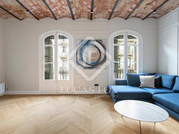 Apartment with 10 m² terrace for sale in Eixample Left