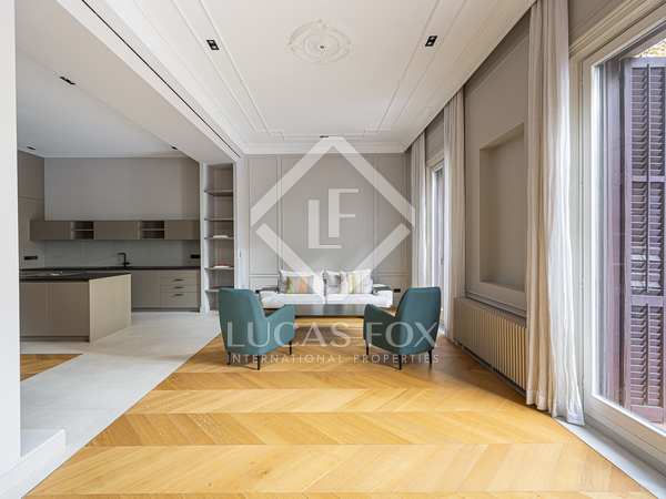 216m² apartment with 24m² terrace for sale in Eixample Right