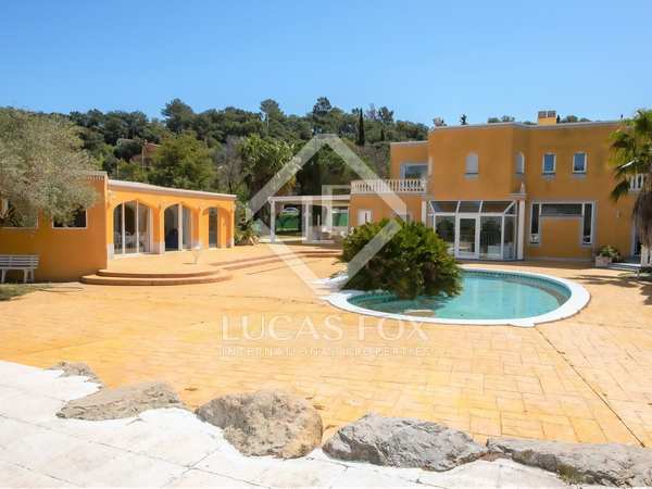 640m² house / villa for sale in Santa Cristina, Costa Brava