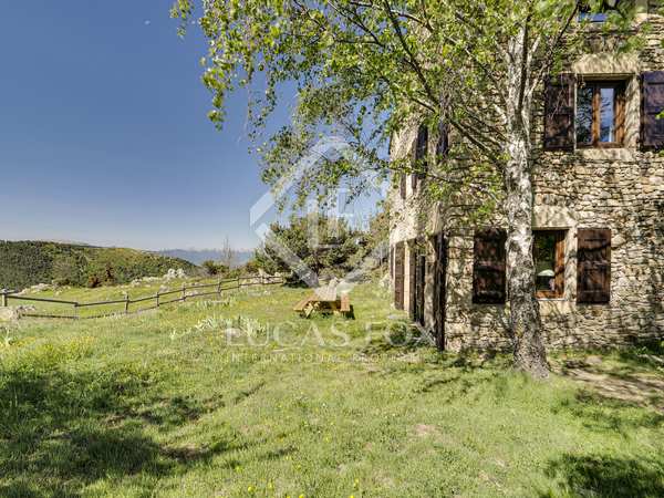Casa / vila de 230m² à venda em La Cerdanya, Spain