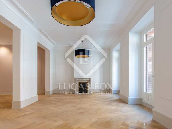 179m² apartment for sale in Justicia, Madrid
