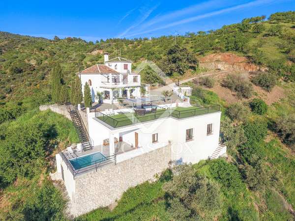 742m² country house for sale in East Málaga, Málaga