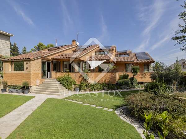 Villa van 623m² te koop in Pozuelo, Madrid