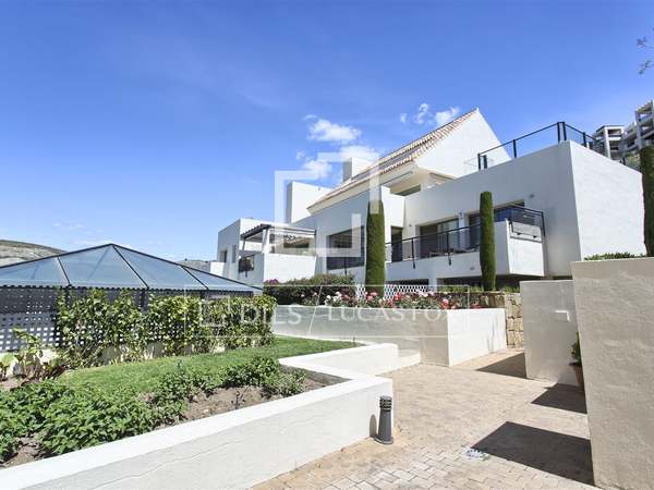 132 m² apartment with a terrace for sale in Los Flamingos