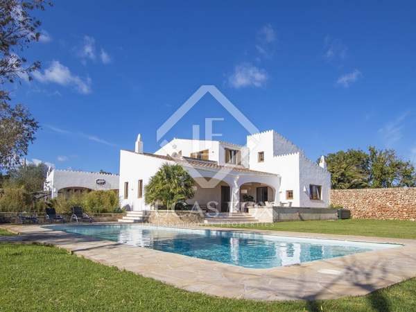 265m² house / villa for sale in Maó, Menorca
