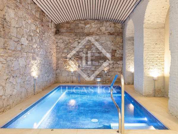 Apartment with 19 m² terrace for rent in Eixample Left