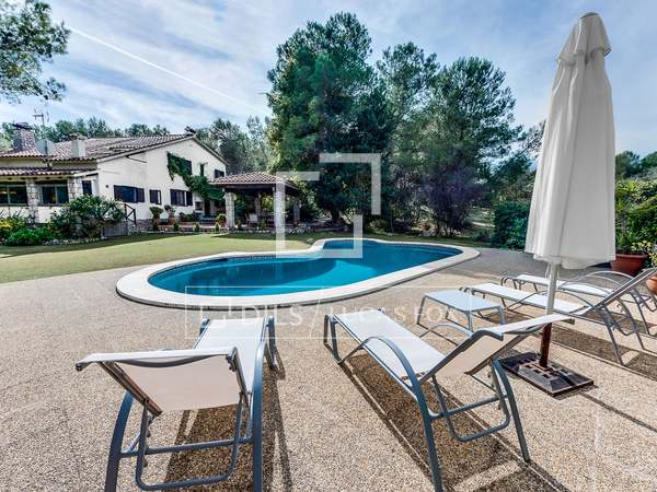 Gorgeous country house to buy in Canyelles, near Sitges