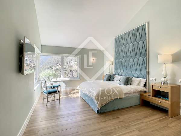 700m² house / villa for sale in Escaldes, Andorra
