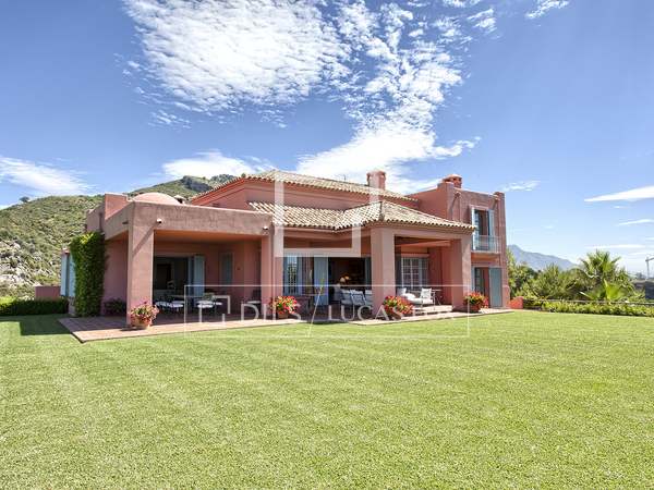 Casa / Villa di 592m&sup2; con 271m&sup2; terrazza in vendita a Benahav&iacute;s