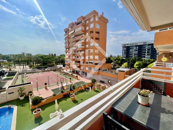 95m² apartment with 15m² terrace for sale in Playa San Juan