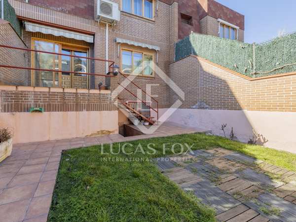 260m² house / villa with 50m² garden for sale in Pozuelo