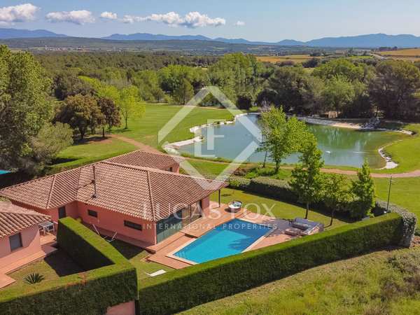 Casa / villa di 480m² in vendita a Alt Empordà, Girona