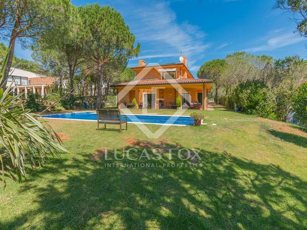 House with guesthouse for sale in Begur