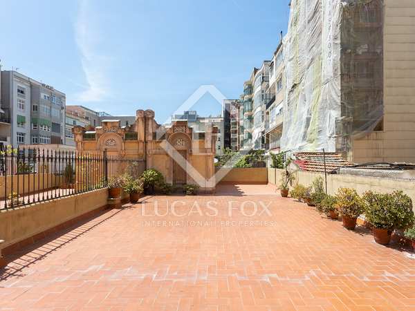 230m² apartment with 127m² terrace for sale in Eixample Right