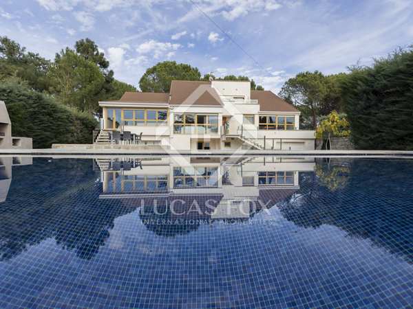 Casa / villa de 749m² en venta en Las Rozas, Madrid