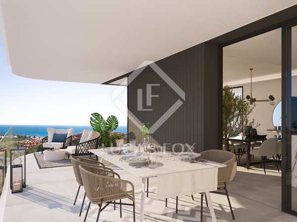 97m² penthouse with 140m² terrace for sale in Estepona