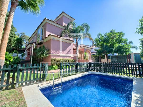 Huis / Villa van 346m² te koop met 90m² terras in San Pedro de Alcántara / Guadalmina