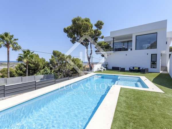 Casa / villa de 728m² en alquiler en Monte Picayo, Valencia