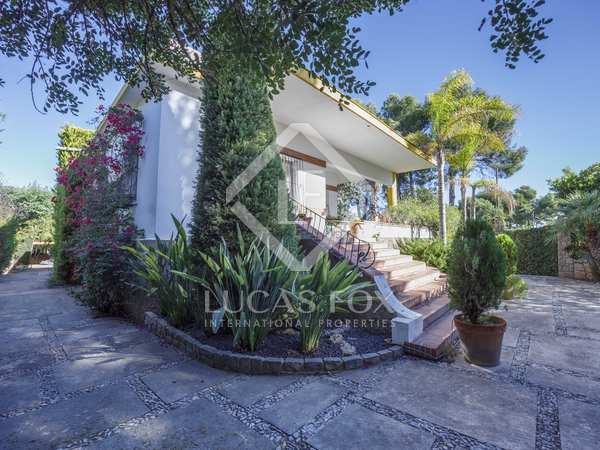 347m² house / villa for sale in La Cañada, Valencia
