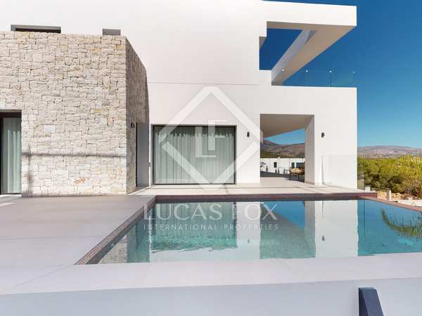 Дом / вилла 294m² на продажу в Altea Town, Costa Blanca