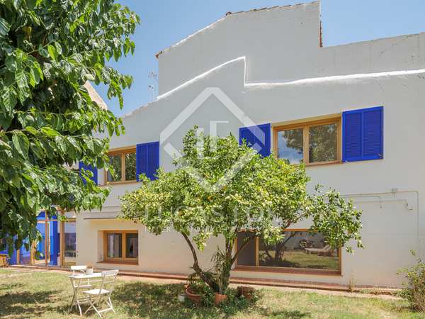 202m² house / villa with 290m² garden for sale in Vilassar de Dalt