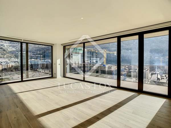 123m² apartment with 30m² terrace for rent in Escaldes