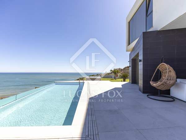 587m² house / villa for prime sale in Cullera, Valencia