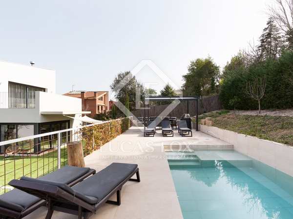 576m² house / villa with 463m² garden for sale in Sant Cugat