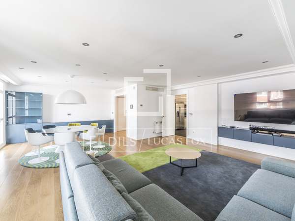 Appartement van 300m² te huur in Almagro, Madrid