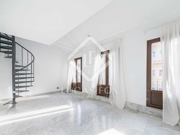 130m² penthouse for sale in Recoletos, Madrid