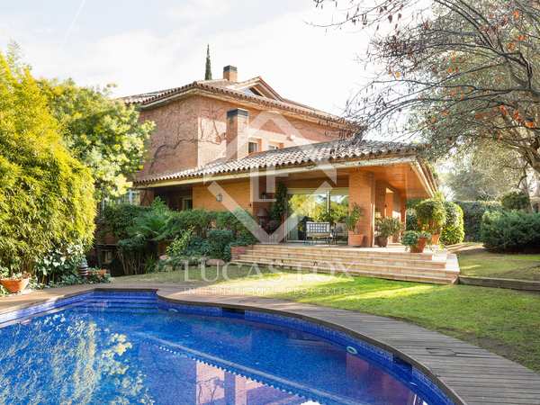 610m² house / villa with 172m² garden for rent in Sant Cugat