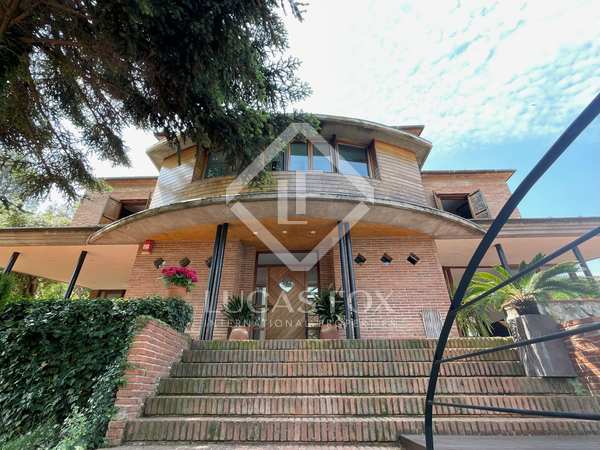 605m² house / villa for sale in La Floresta, Barcelona